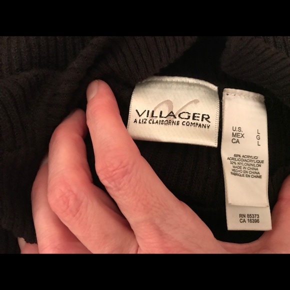 *SOLD* Sleeveless Knit Sweater - Picture 3 of 3